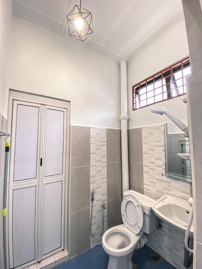 Queen Room Bukit Mertajam Alma Impian Esterno foto